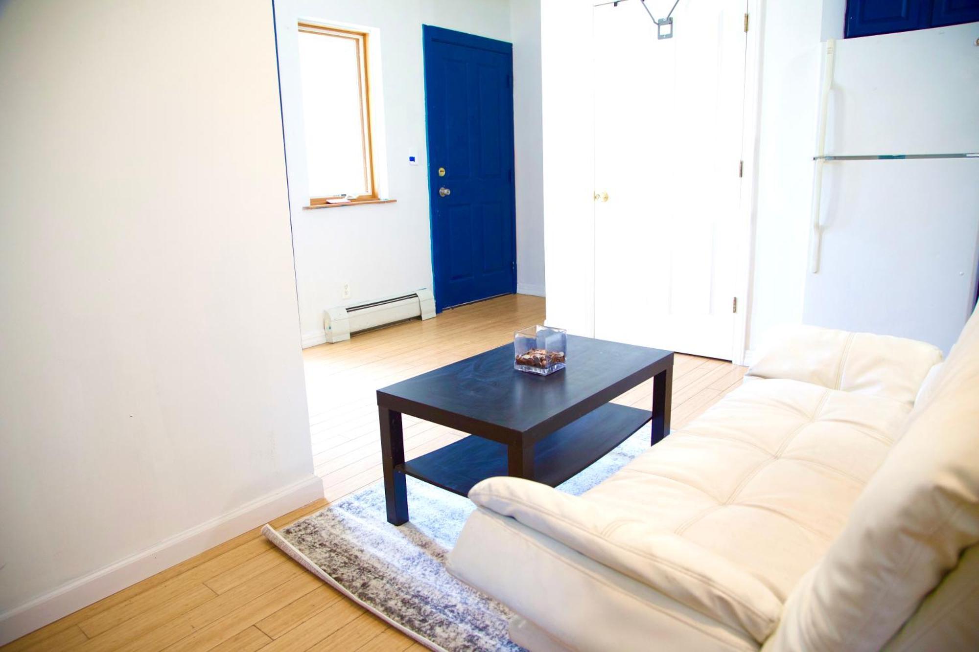 Brightonbeach2-spacious Room-close To Homestay